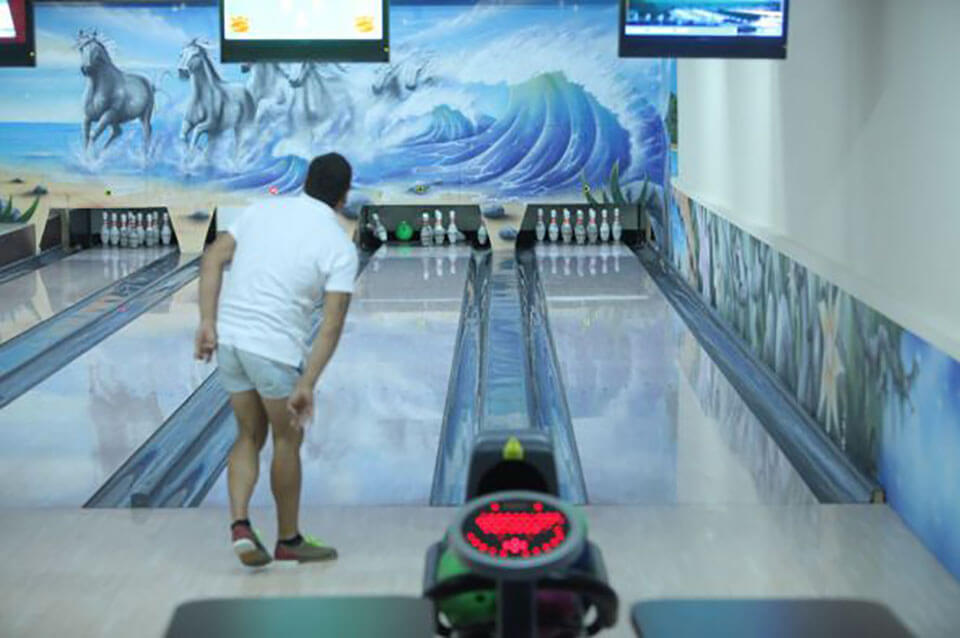 Bowling - IDM Club Bucuresti Bowling pierde in greutate